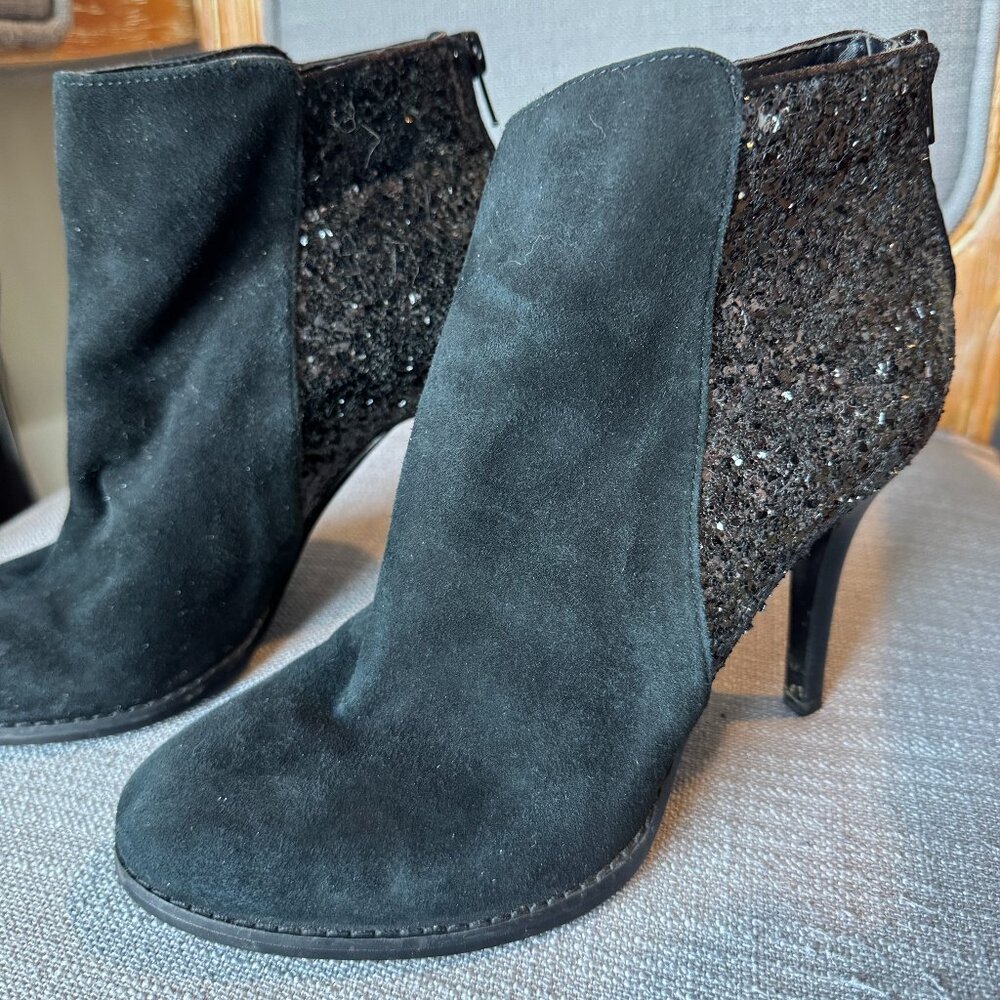 Glam! BCBG Black Suede Booties with Glitter Ankle — Size 6.5 - Picture 2 of 6